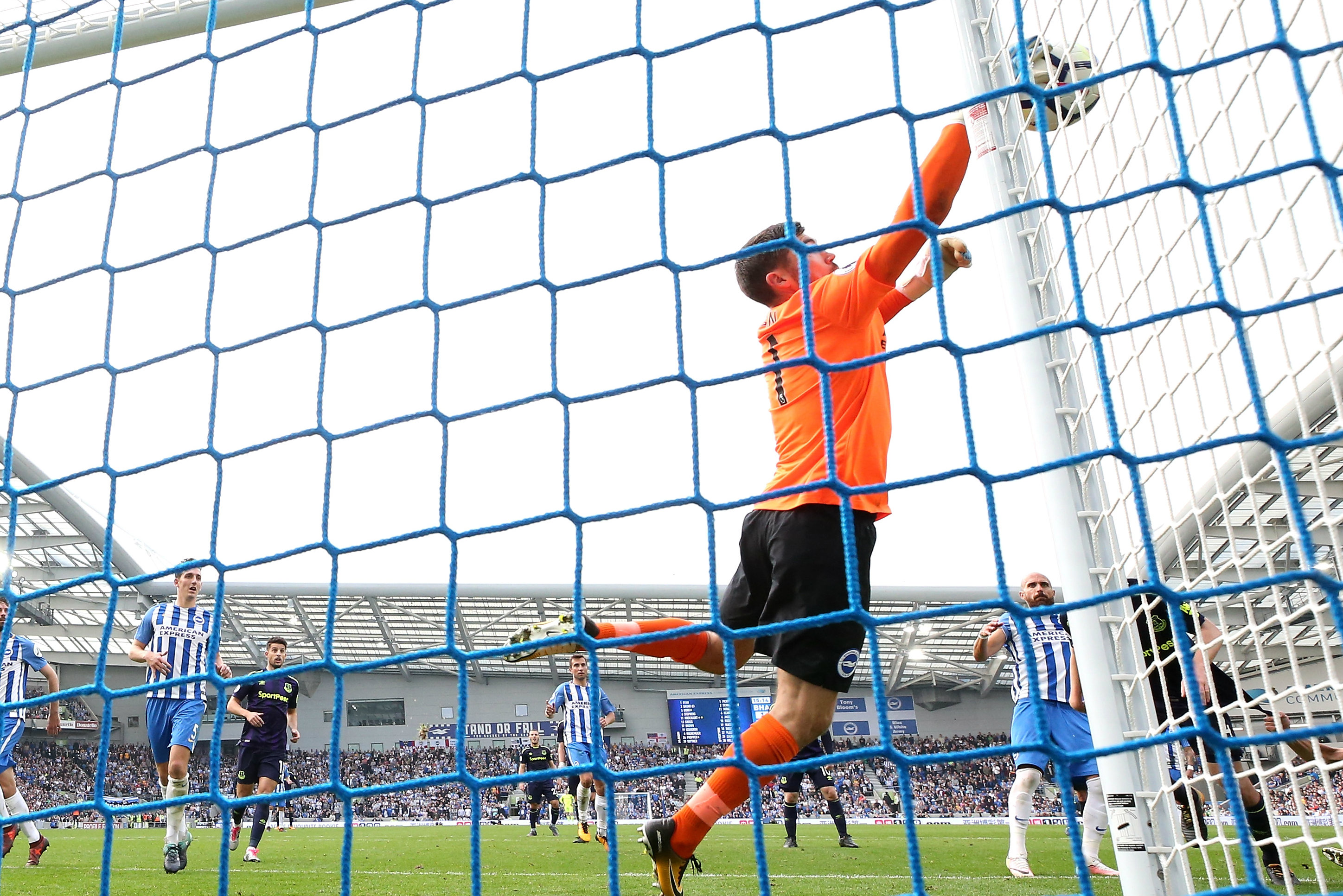 Mat Ryan