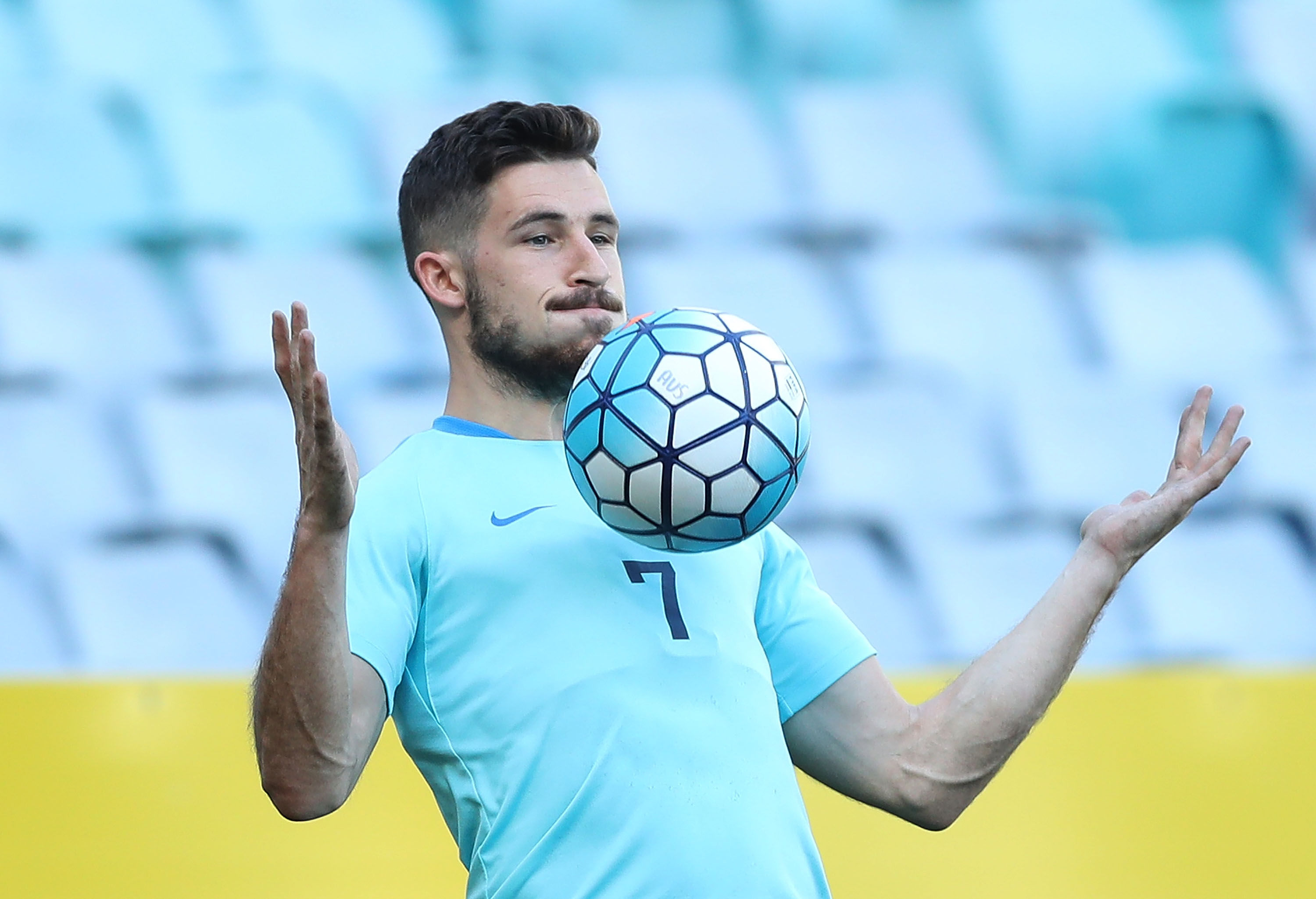 Mathew Leckie training