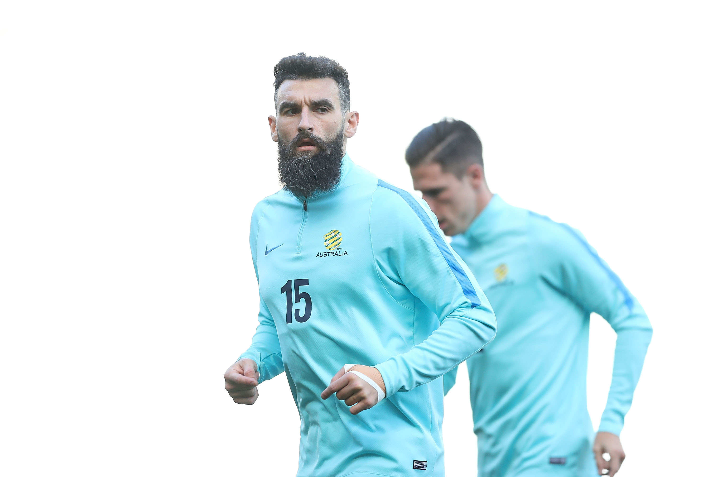 Mile Jedinak training