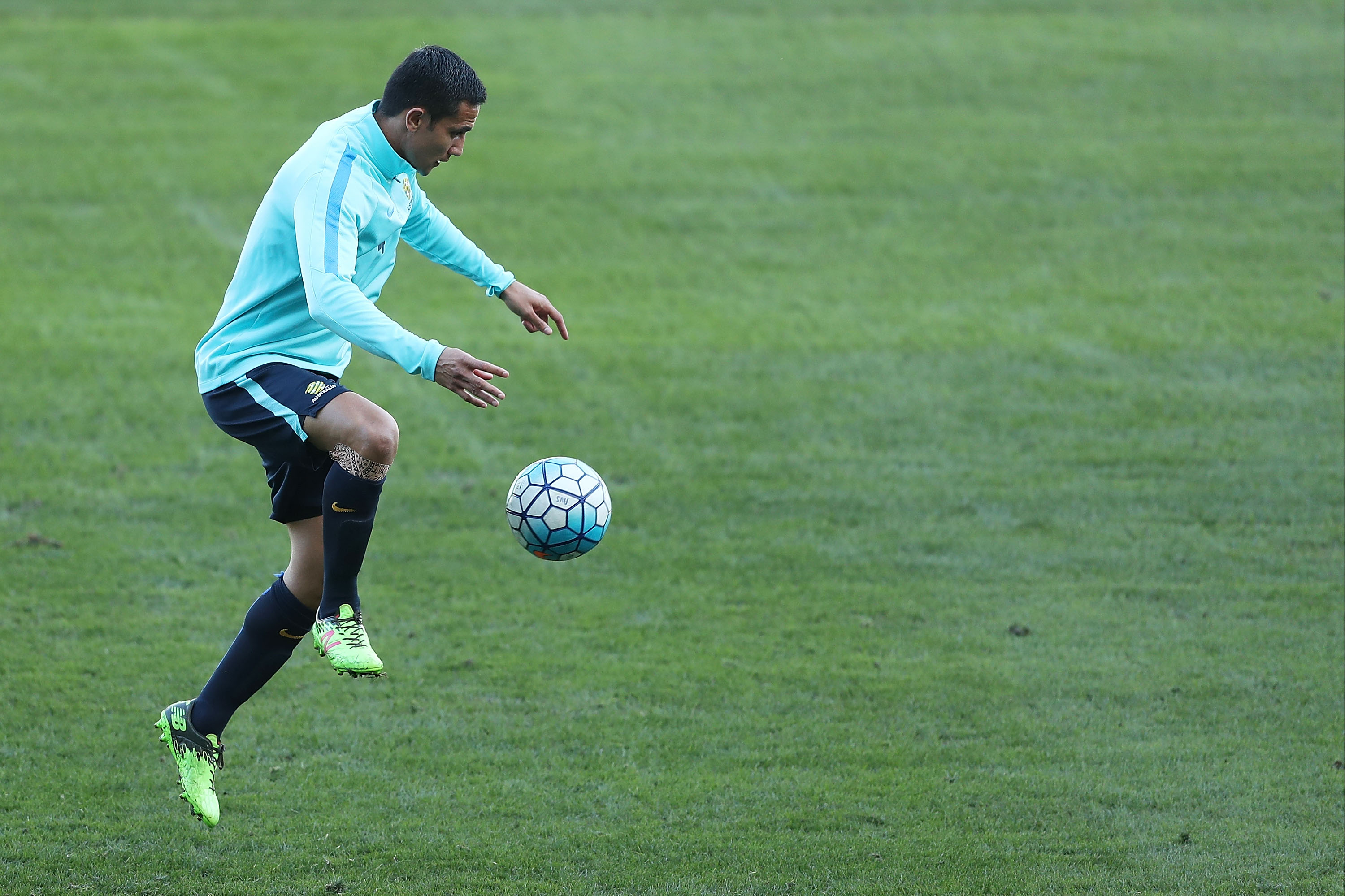 Tim Cahill training