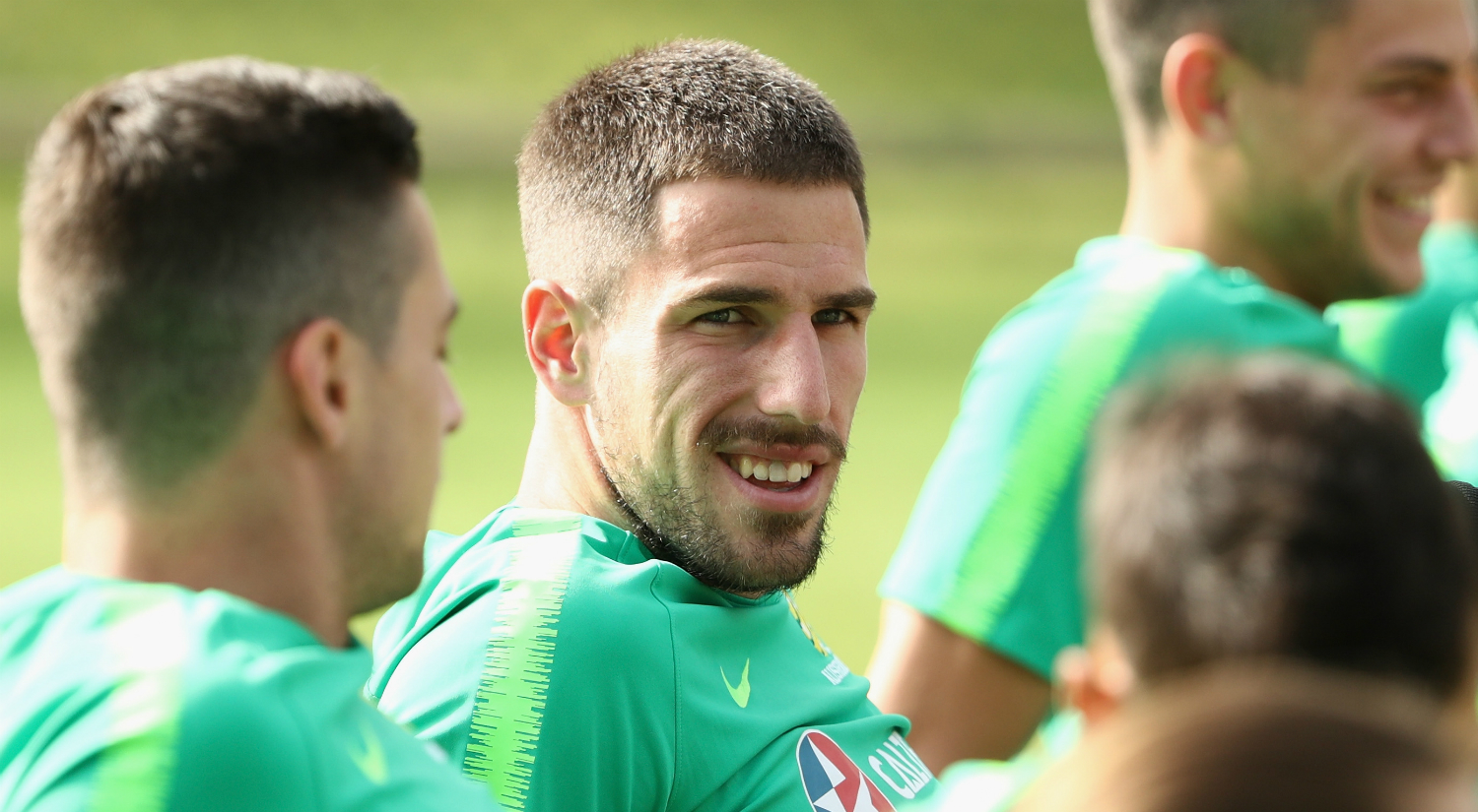 Milos Degenek