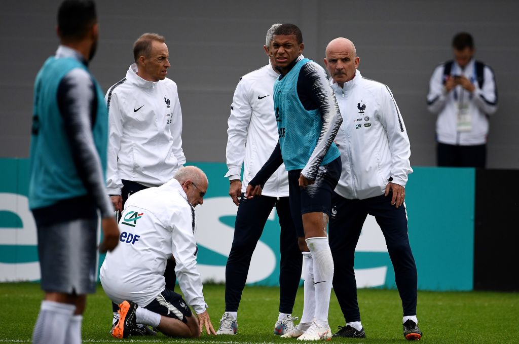 Kylian Mbappe injured in France training Kylian Mbappe injured in France training