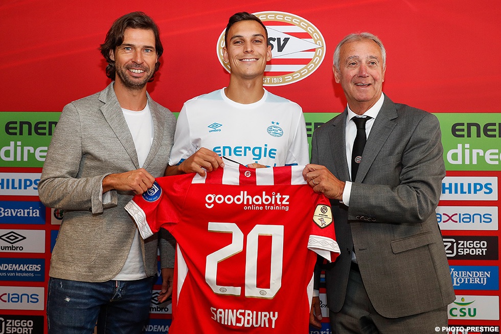 Trent Sainsbury unveiled at PSV. Image via PSV.nl