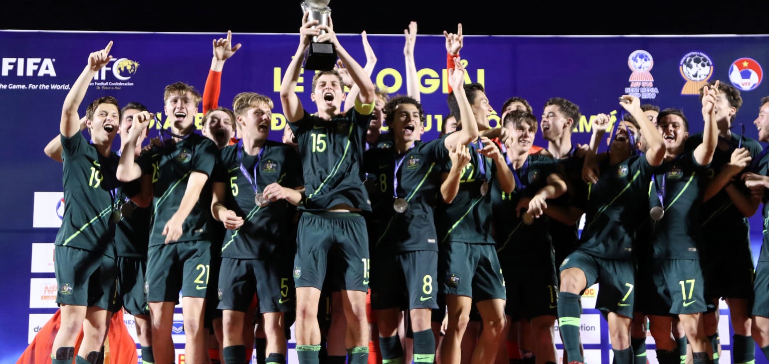 Trophy Lift Young Socceroos Trophy Lift Young Socceroos