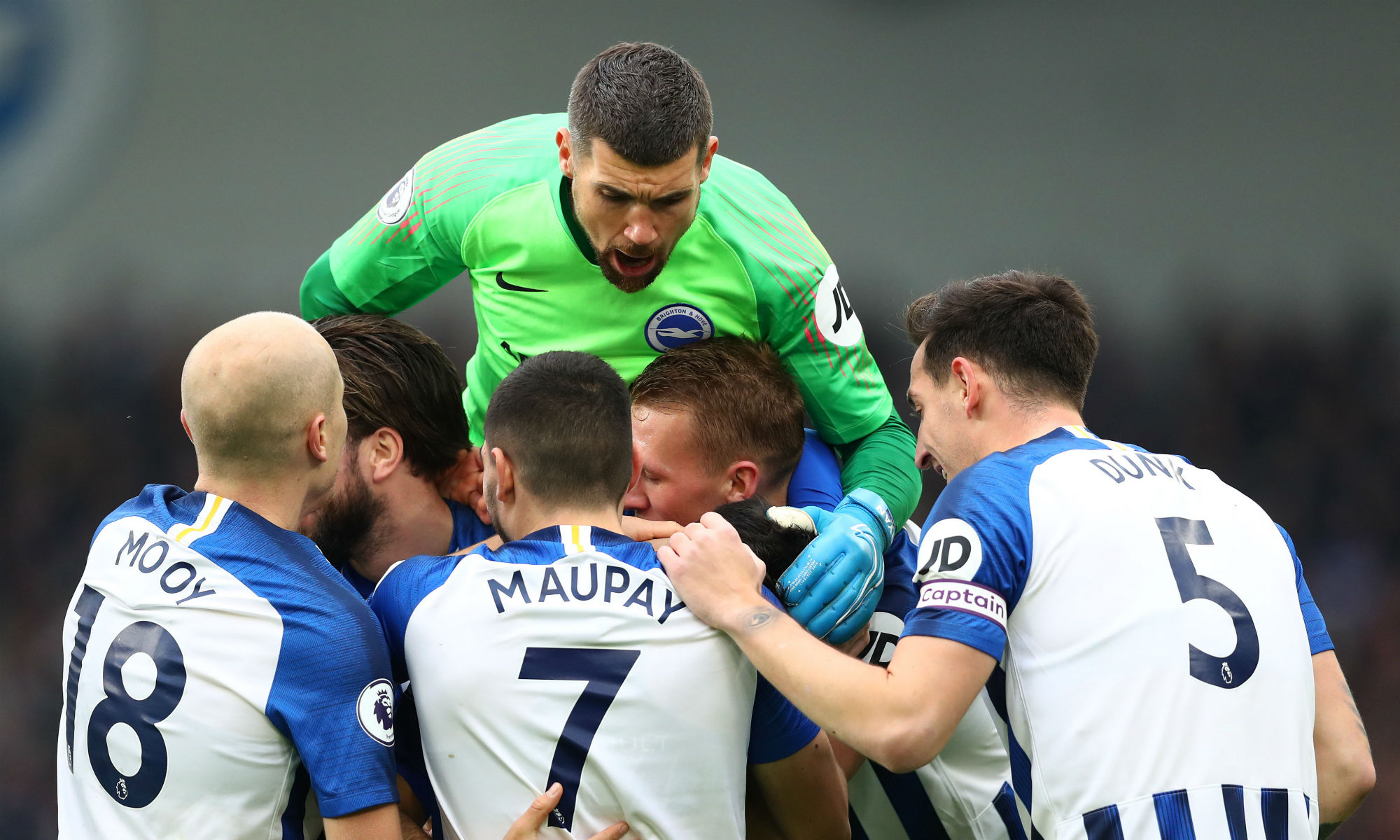 Mat Ryan Aaron Mooy