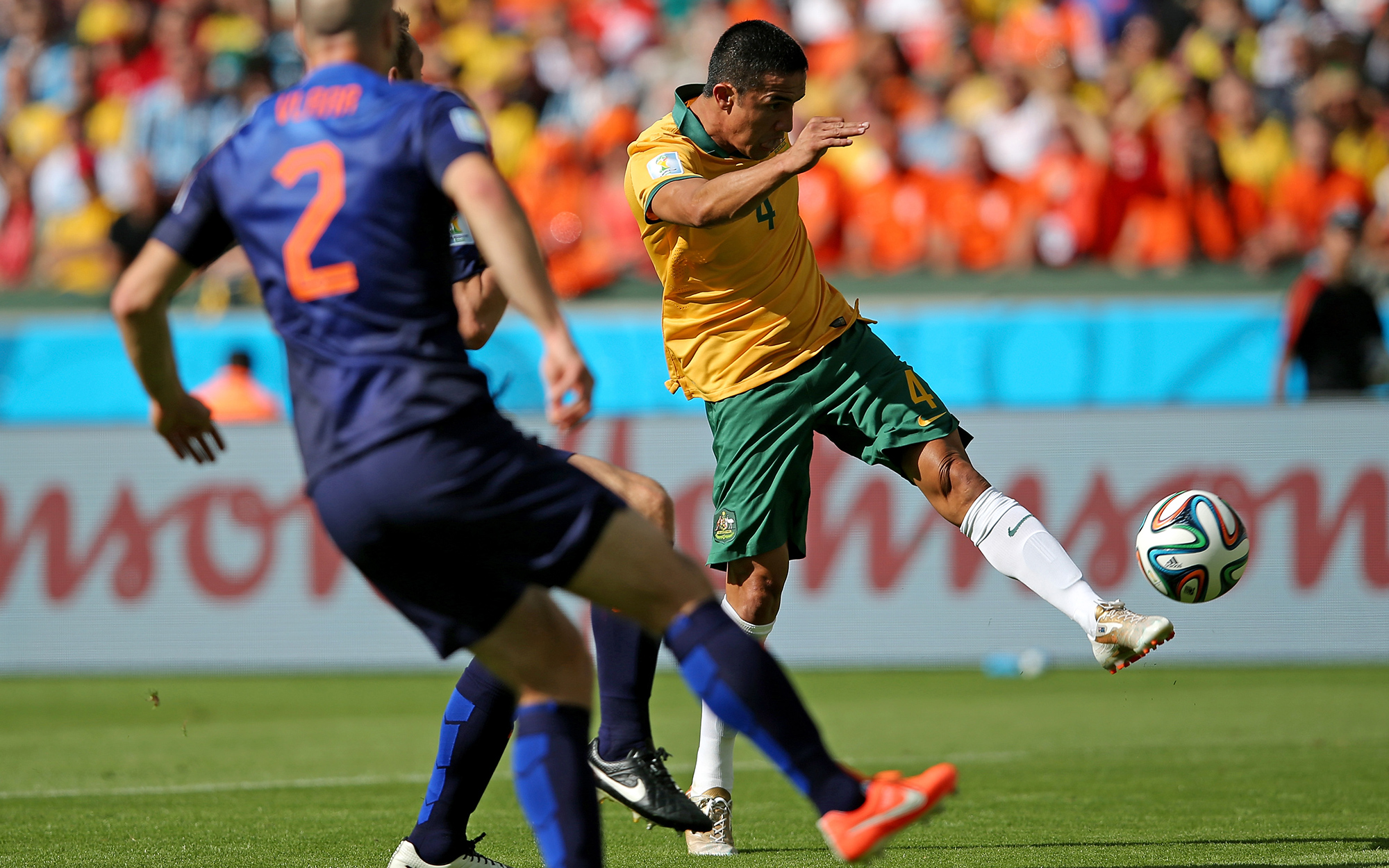 Tim Cahill volley
