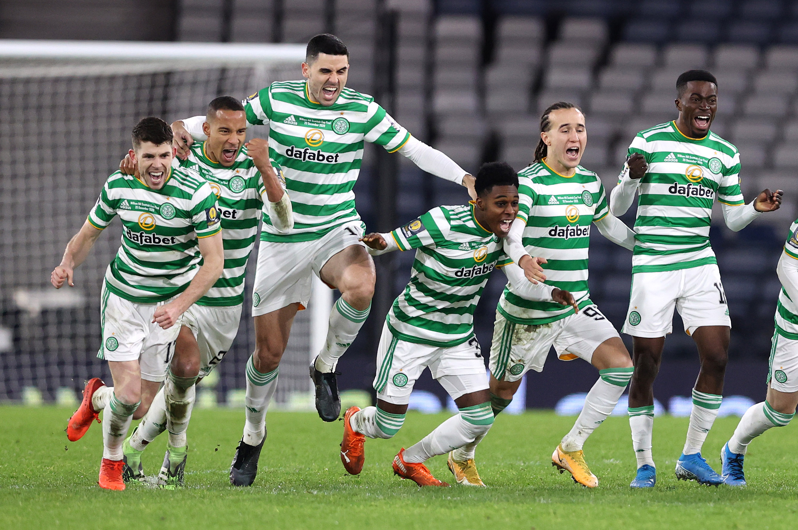 Rogic shootout Celtic