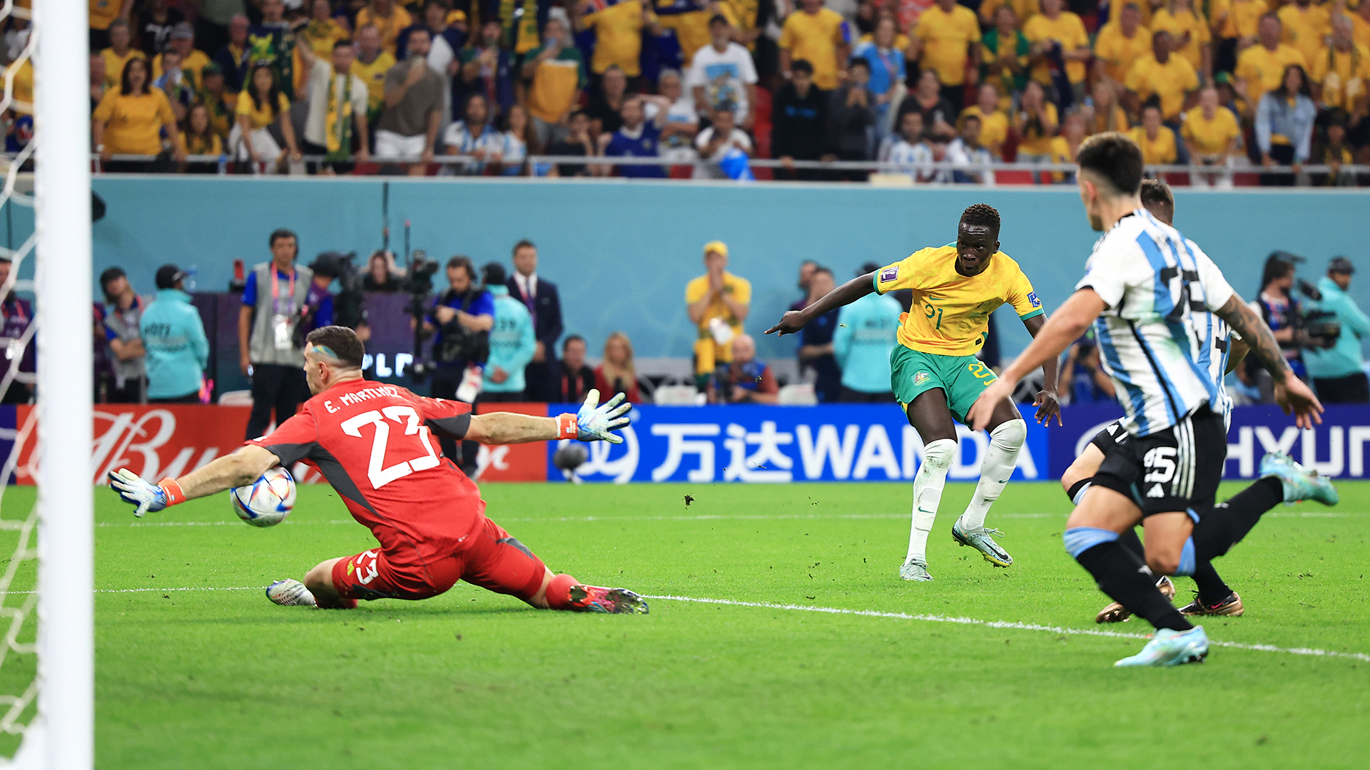 Garang Kuol vs Argentina