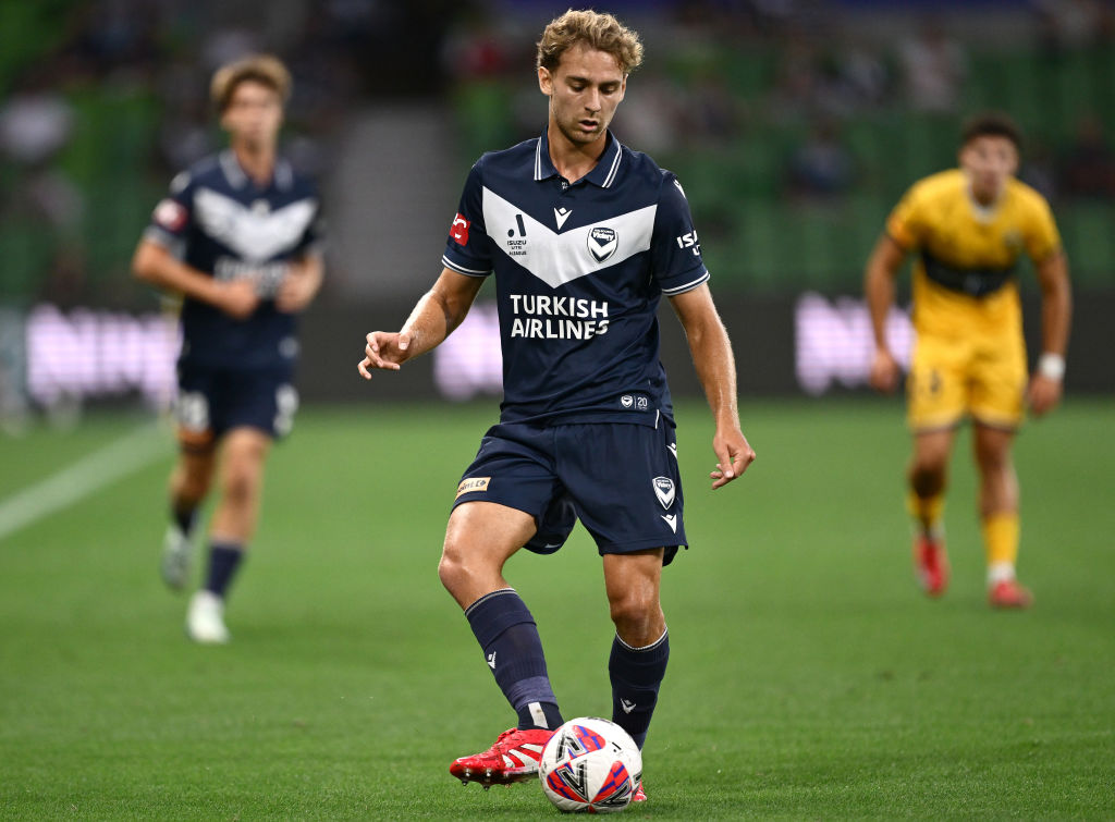 MELBOURNE, AUSTRALIA - MARCH 08: Ryan Teague of Melbourne Victory passes the ball during the round 22 A-League Men match between Melbourne Victory and Central Coast Mariners at AAMI Park, on March 08, 2025, in Melbourne, Australia. (Photo by Quinn Rooney/Getty Images)