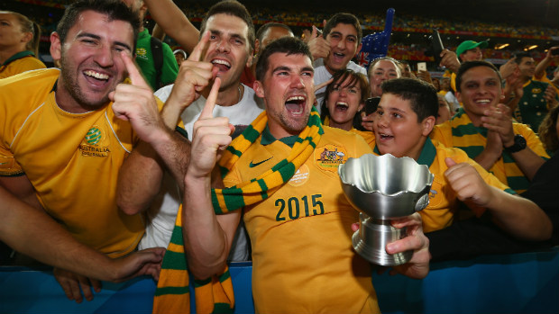 Goalkeeper Mat Ryan celebrates the Socceroos Asian Cup win with Aussie fans.