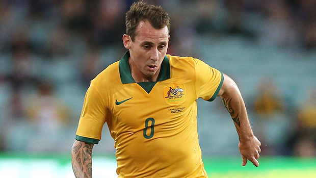 Luke Wilkshire has penned a 1-year-deal with Feyenoord.