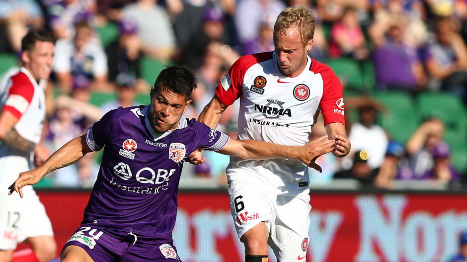 Mitch Nichols - Wanderers