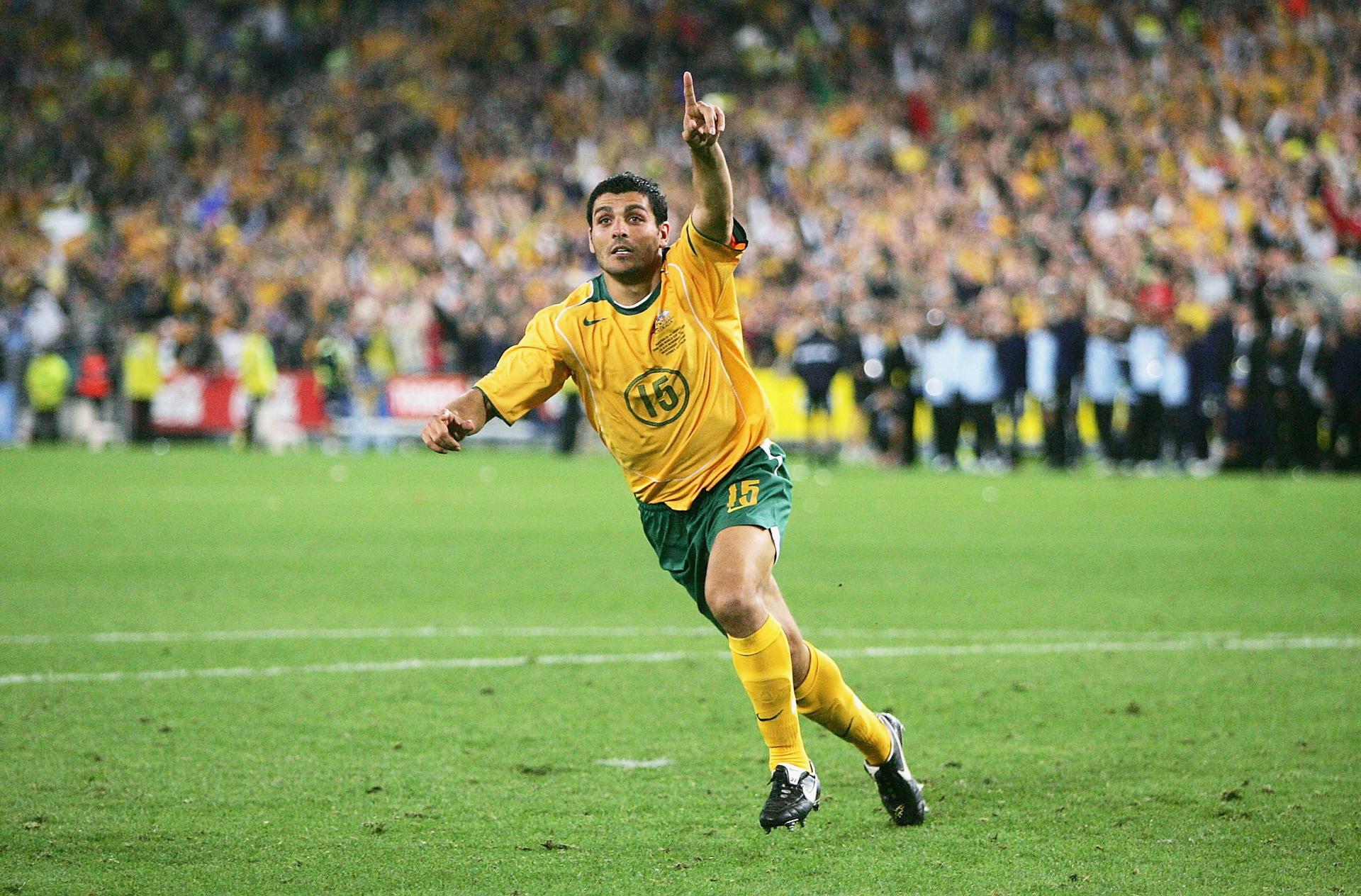 John Aloisi scores the penalty to send Australia to the World Cup