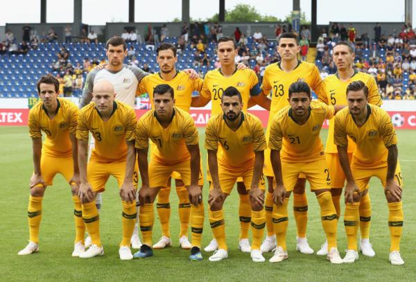 Socceroos line up, Czech republic