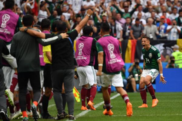 Mexico celebrate against Germany