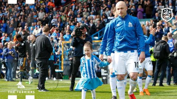 Aaron Mooy and Bella
