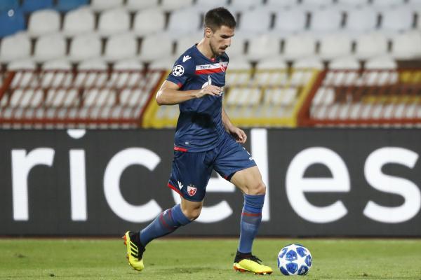 Milos Degenek
