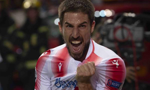 Milos Degenek