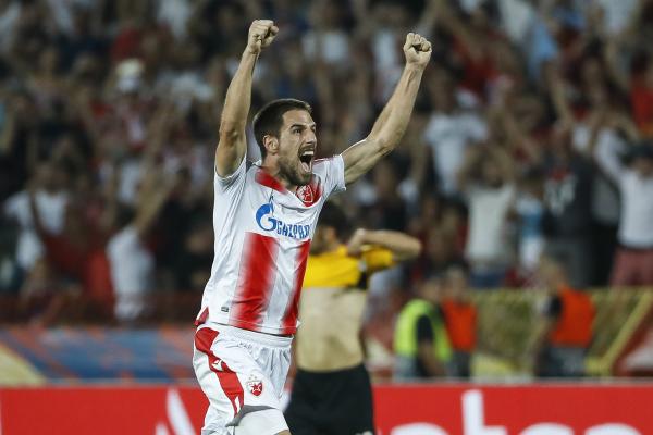 Milos Degenek