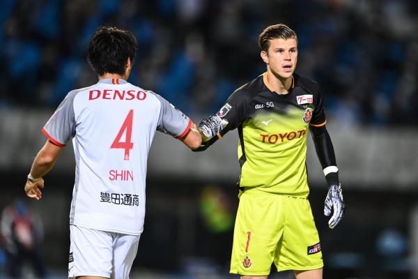 Mitch Langerak