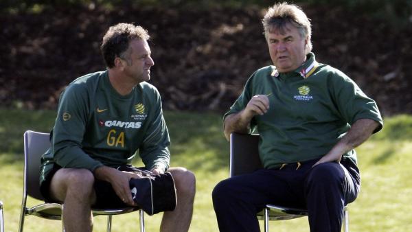 Graham Arnold Guus Hiddink
