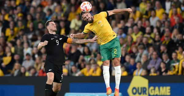 Milos Degenek