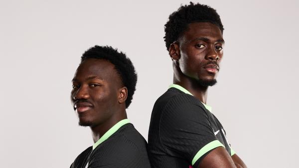 Nestory Irankunda and Mo Toure