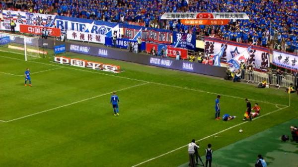 Cahill left with broken nose