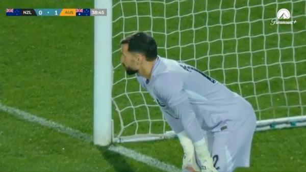 SAVE: Paul Izzo on his wrong foot pulls off a big save | New Zealand v Australia | 2025 Soccer Ashes