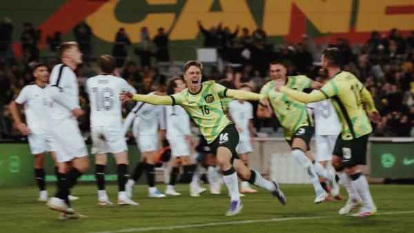 Tony Popovic on Max Balard's impressive form | CommBank Socceroos