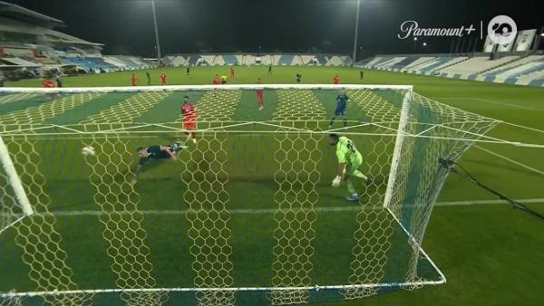 GOAL: Mitch Duke makes it two | Subway Socceroos v Bahrain