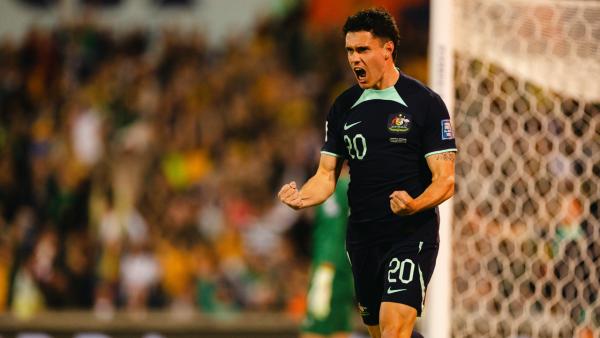 GOAL: Craig Goodwin makes it three with a beauty | Lebanon v Subway Socceroos