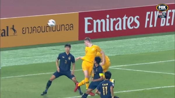 CHANCE: Bouman - D'Agostino almost turns provider at Rajamangala