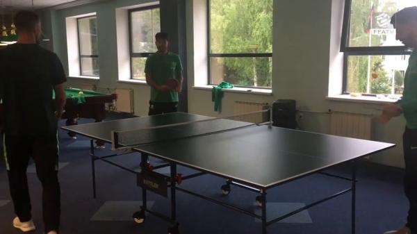 Inside Access: Socceroos play table tennis