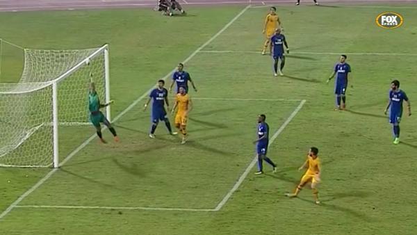 Leckie forces fantastic save