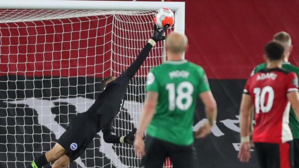 Danny Vukovic's praises Mat Ryan & incredible save v Southampton