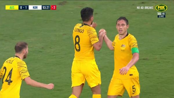 Massimo Luongo scores a 94th minute equaliser for the Caltex Socceroos