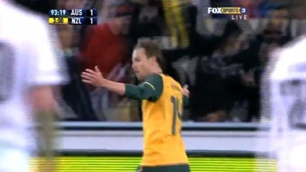 Brett Holman scores last-minute winner in farewell match before FIFA World Cup 2010