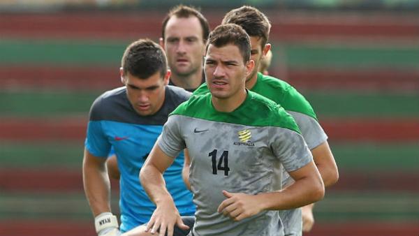 Striker James Troisi leads a drill at Socceroos training.