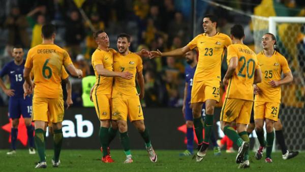 Tim Cahill is backing the Caltex Socceroos attackers to start banging in the goals.