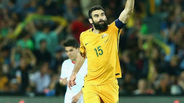 Mile Jedinak celebrates scoring during the Caltex Socceroos World Cup qualification campaign.