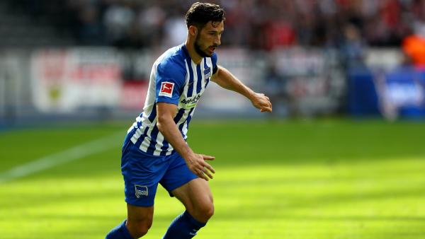 Mat Leckie played 90 minutes in Hertha Berlin's loss to Borussia Dortmund.