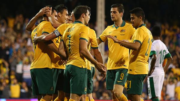 The Socceroos celebrate Bailey Wright's goal against Saudi Arabia.