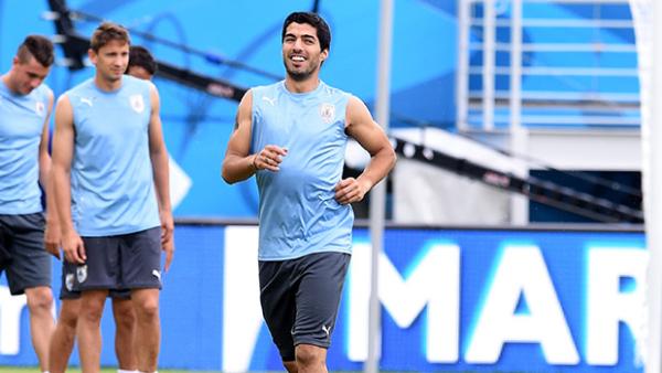Luis Suarez in training with Uruguay at the World Cup.