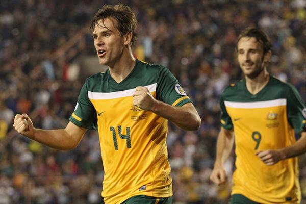 FFA pays tribute to Socceroo Brett Holman