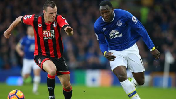 Brad Smith challenges for the ball with Everton's Romelu Lukaku.