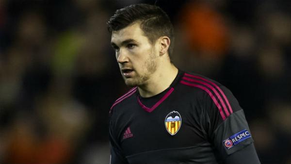 Goalkeeper Mat Ryan in action for Valencia in the Europa League.