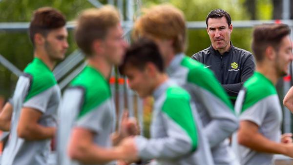 Vidmar watches on as Joeys train ahead of Argentina game