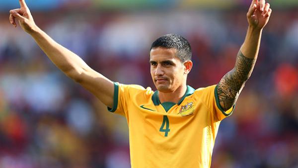 TIm Cahill acknowledges Socceroos supporters at the World Cup.