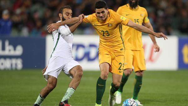 Tom Rogic on the ball during Australia's 3-2 win over Saudi Arabia.